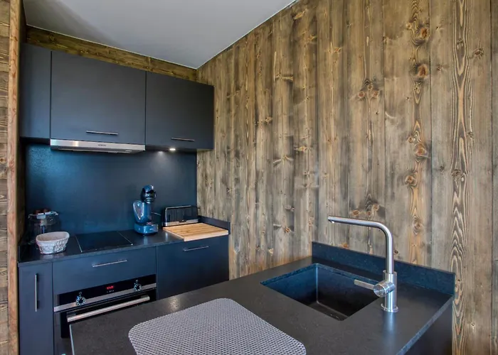 Le Pech Eternel - Des Charmes 萨尔拉拉卡内达